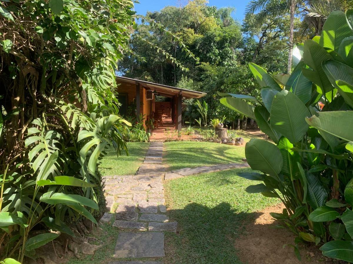 賓館 Pousada Penedo